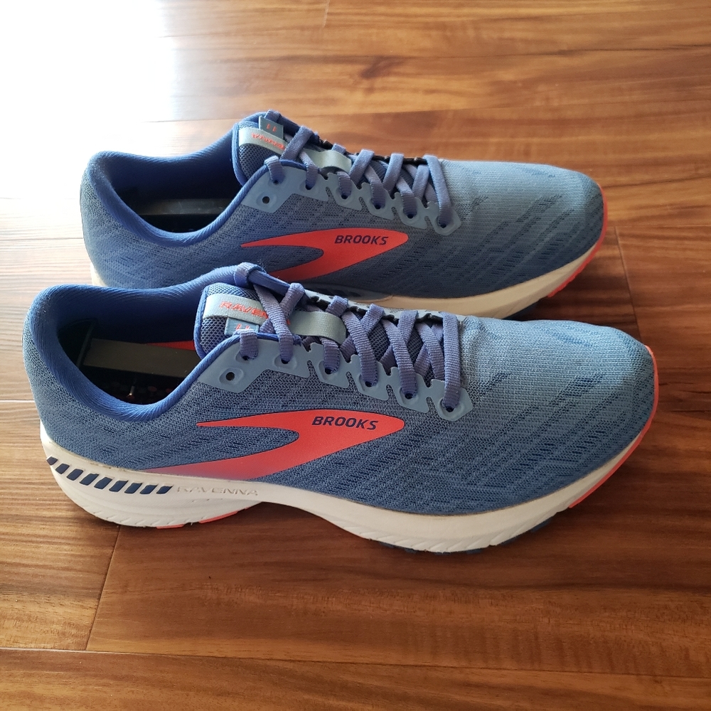 BROOKS Ravenna 11 Blue Coral Running Shoes